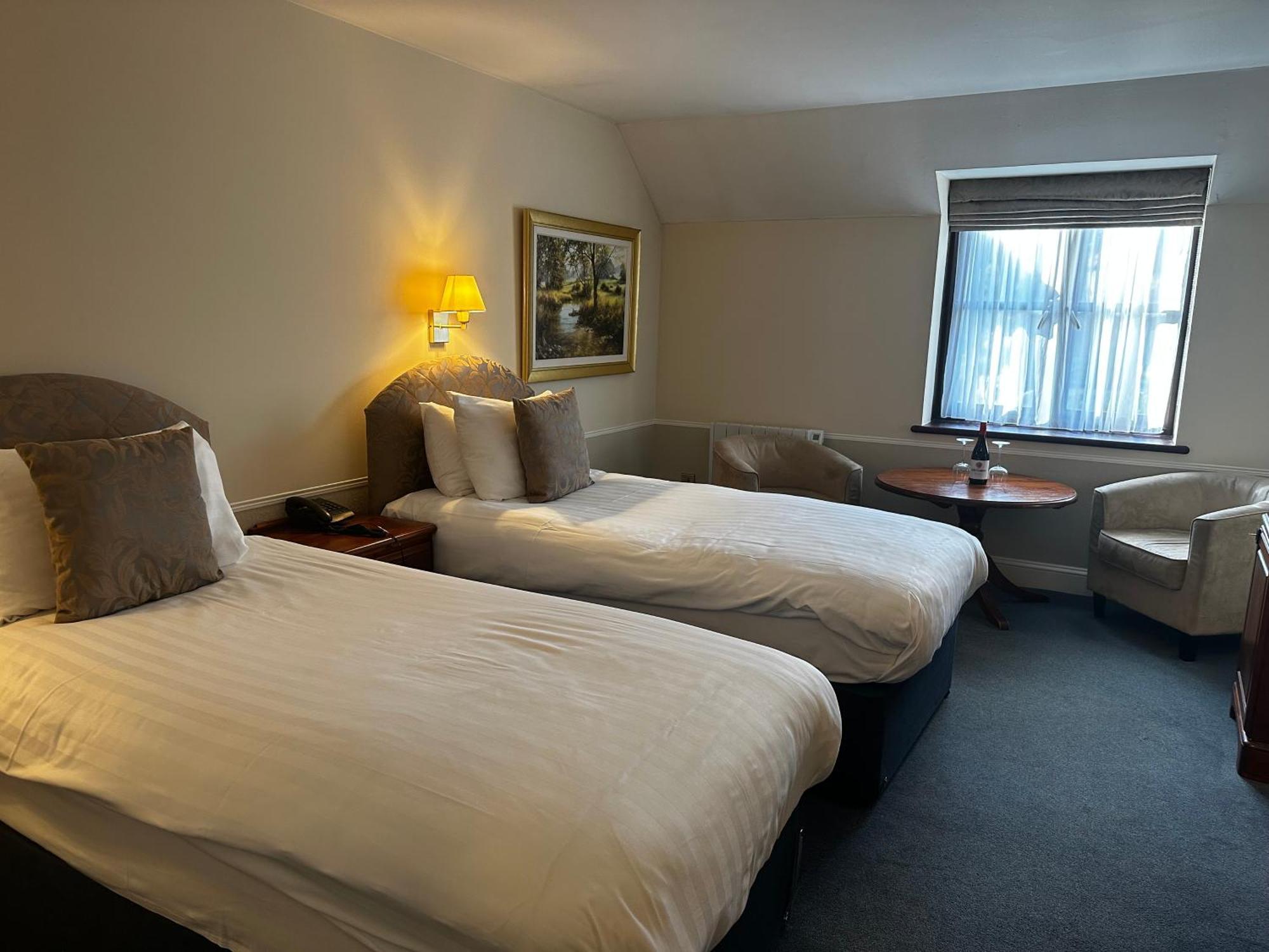 Hotel Western Old Tollgate 3*